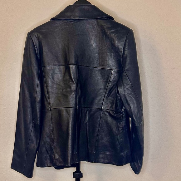 Vintage Lord & Taylor 100% Genuine Leather, Zip-Front Jacket, Size M - Picture 3 of 16